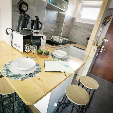 Chez Charlotte L'enigme Des 4 Coffres Colmar